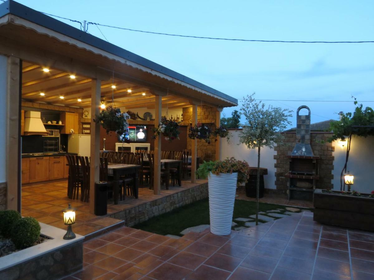 Aurora Guest House Златни пясъци Екстериор снимка