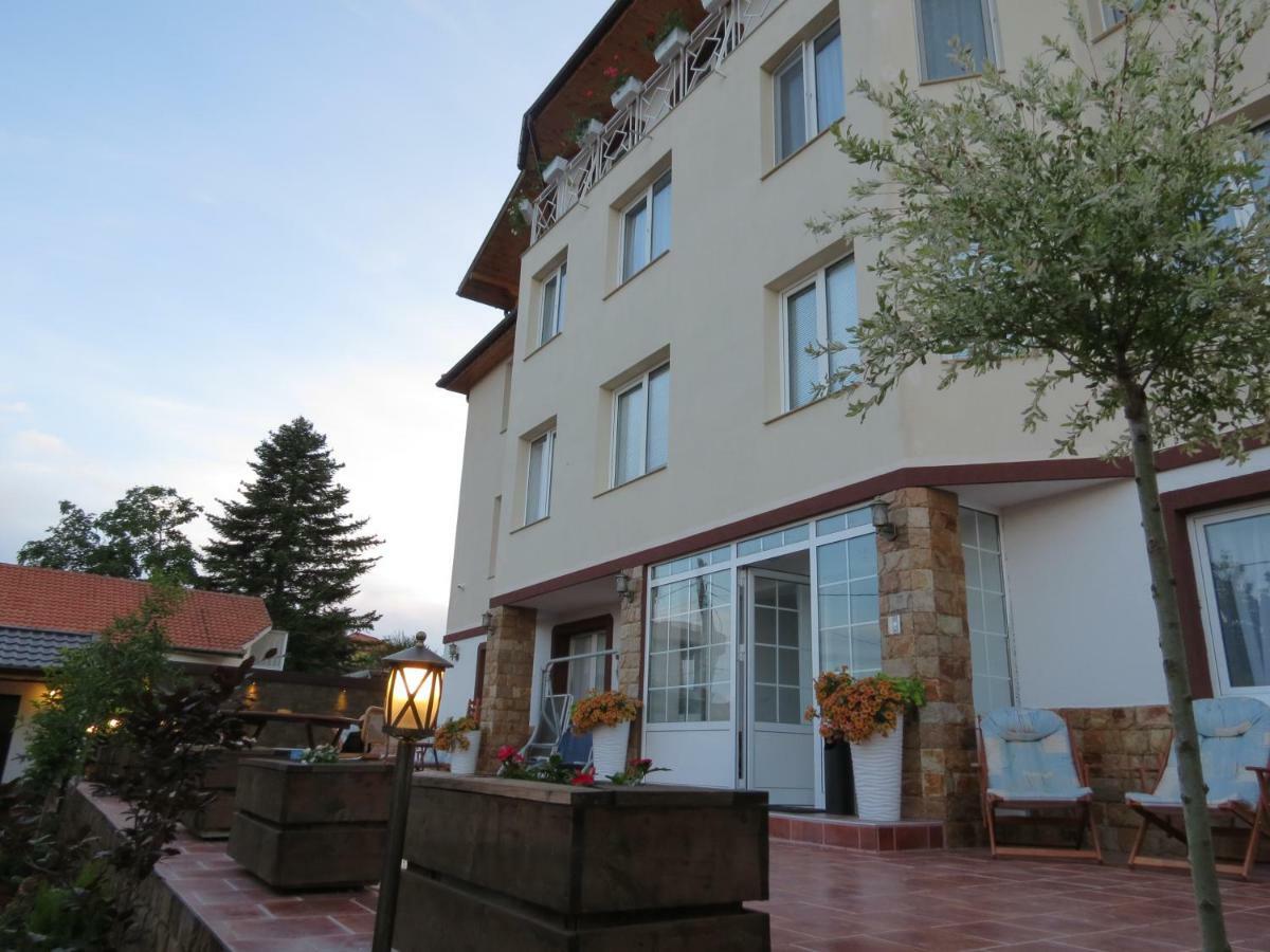 Aurora Guest House Златни пясъци Екстериор снимка